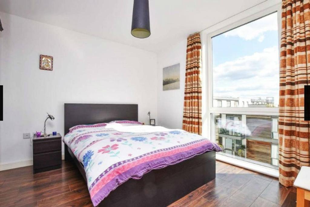 New Stylish 1 Bedroom Flat Stunning Balcony Views Brentford Esterno foto